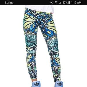 Rare Adidas  butterfly leggings